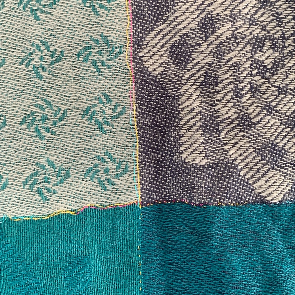 Lightweight Scarf - Picture 2 of 3